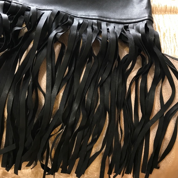 Fake Leather Skirt With Tassels - Picture 2 of 2